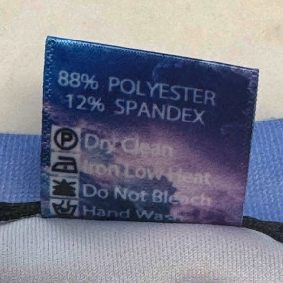 Christmas Sweatshirt Santa Riding a Dinosaur Size XXL Unisex - Picture 7 of 7